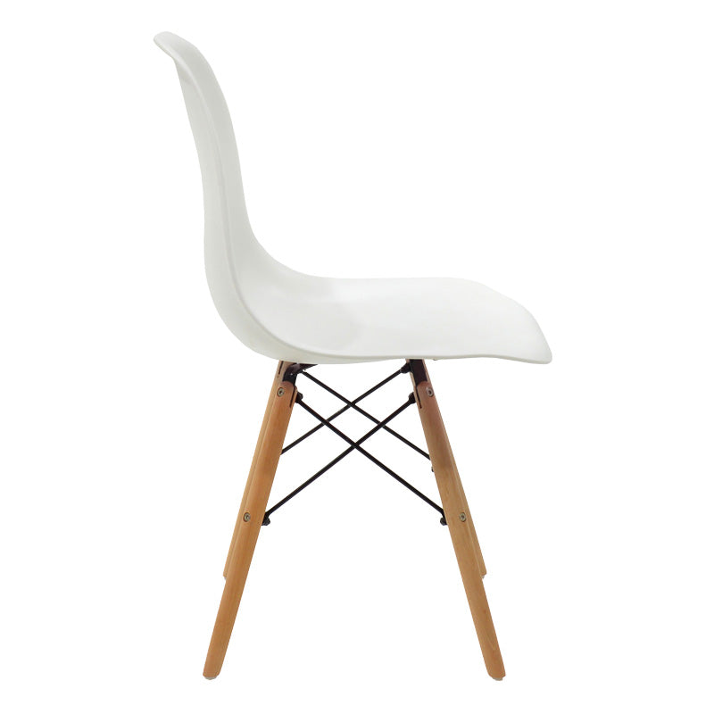 Модерен бел трпезариски сет Barain со правоаголна маса и четири елегантни столови за трпезарија
