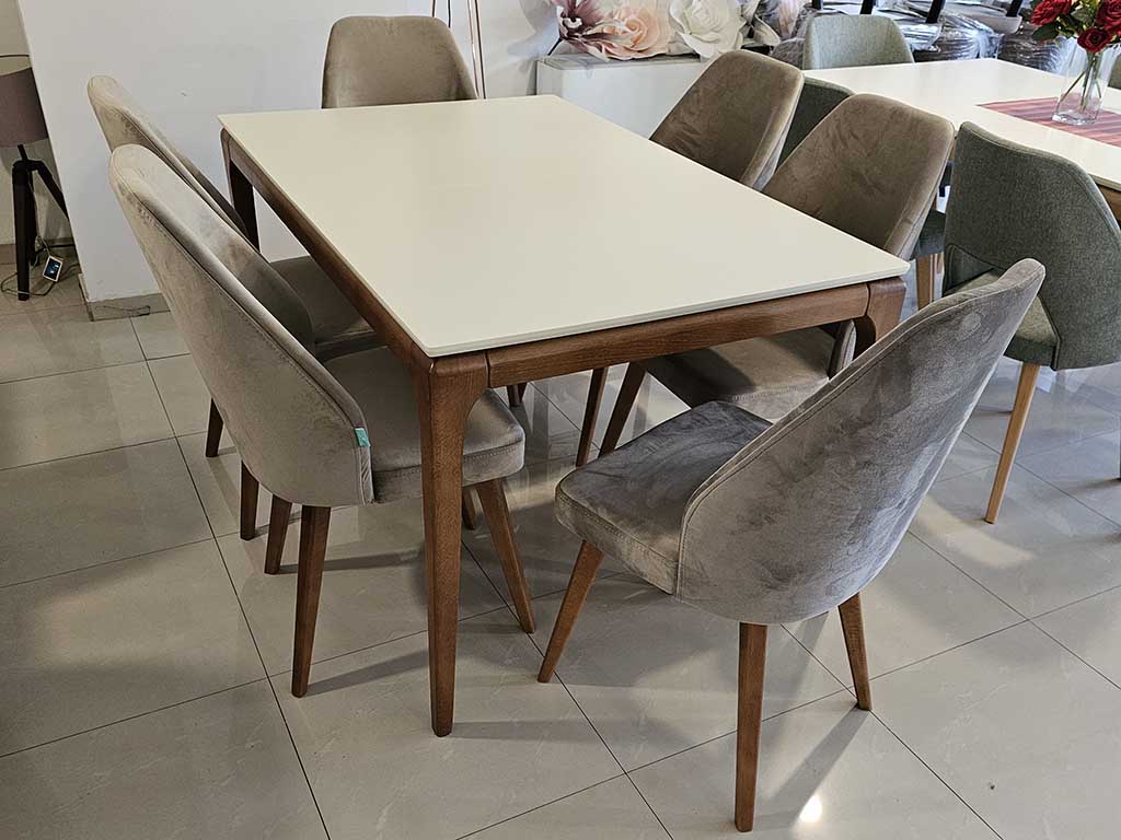 Трпезариска маса Ава / Trpeazriska masa Ava
Dinning Table Ava / Miza jedilna in stoli Ava