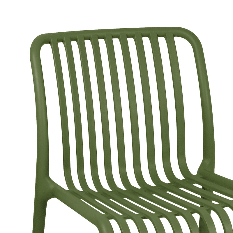 Модерна минималистичка трпезариска столица Chair Xenun изработена од екстремно цврст и долговечен полипропилен во отмена темно зелена мат нијанса