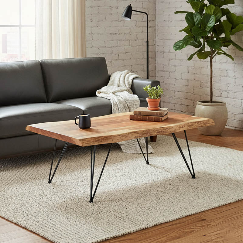Луксузна правоаголна клуб маса Coffee table Xenoia изработена од масивно акација дрво со уникатни природни годови и цврста носечка основа