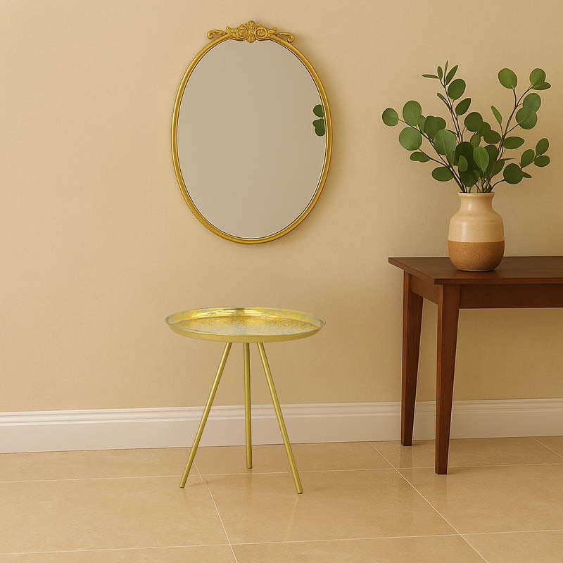 Модерна, естетска и уникатна тркалезна помошна масичка Side table Haler со луксузна сиво-златна метална структура и фино обработена горна плоча
