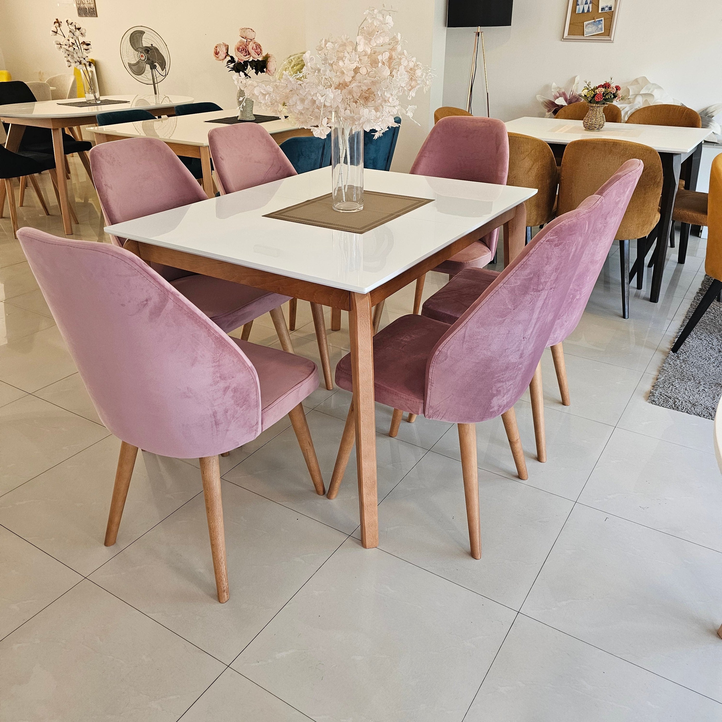 jedilniška garnitura, raztegljive jedilne mize /
Dinning set Torino + Atlantic 
Трпезариска Маса Торино / Trpezariska Masa Torino
Dinning Table Torino / Трпезариска Маса Торино / Trpezariska Masa Torino / Jedilna miza Torino