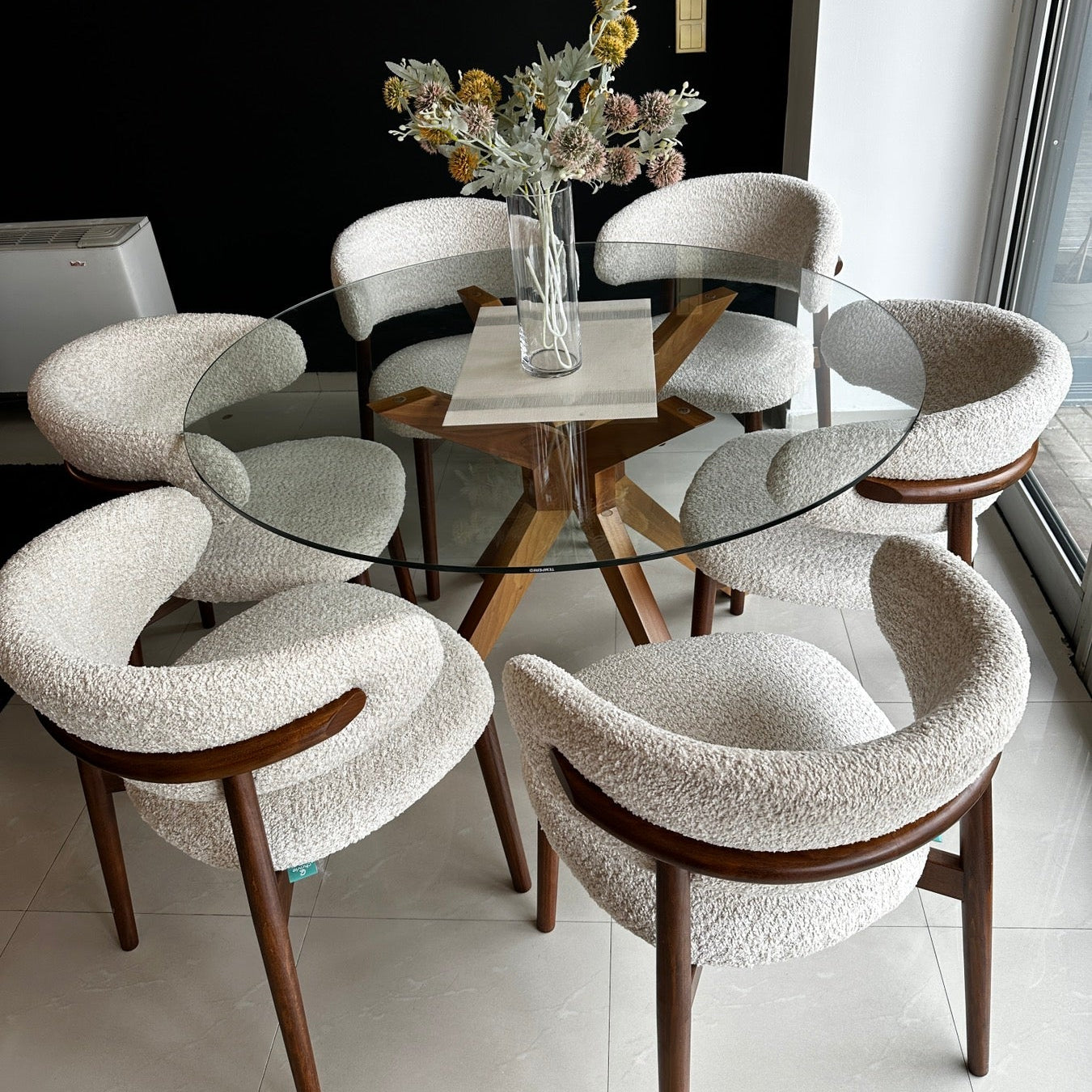 Stolica
Stolici
Kvalitetni stolici
Trpezariski stolici